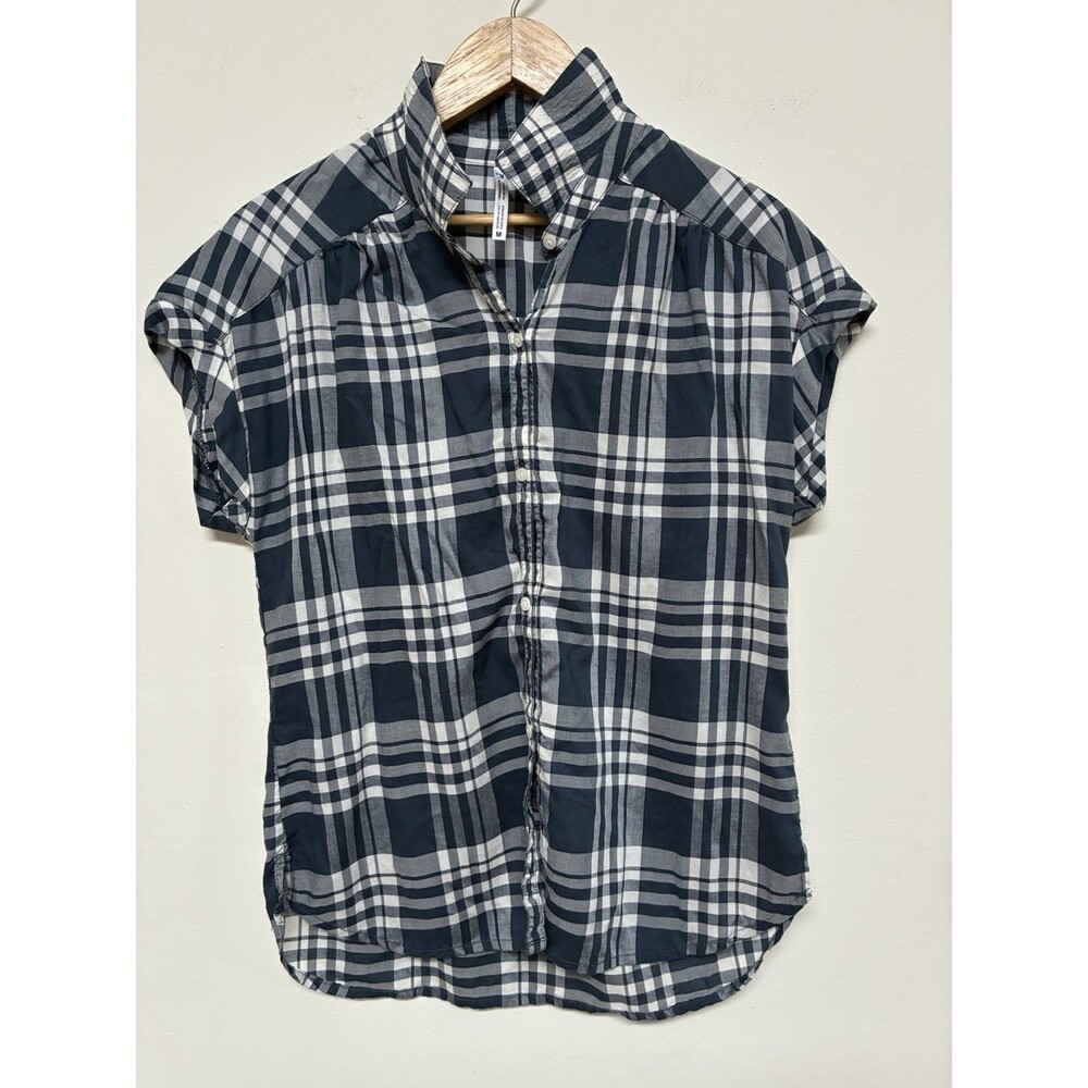Kuhl Women’s Medium Blue And White Button Down Light Cropped Short Sleeve - Picture 1 of 13